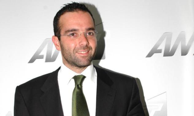 «Τυπολογίες», 10 χρόνια πριν: Επιστρέφουμε στις σειρές δηλώνει ο Θ. Κυριακού
