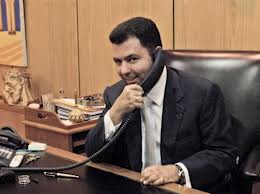 Γιατί οι φιλελεύθεροι του Liberal ξεχνάνε το Λαυρεντιάδη, όταν μιλάνε για τις άδειες;