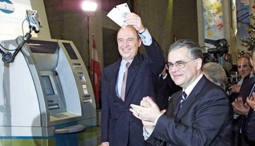 09/07/2001 – Κ. Σημίτης: «Εμείς φέραμε την Ελλάδα ισότιμα με το σπαθί μας στην καρδιά της ενωμένης Ευρώπης»