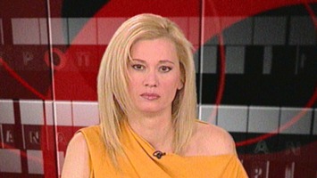 Στα κάγκελα ΕΣΗΕΑ – Ραχήλ Μακρή