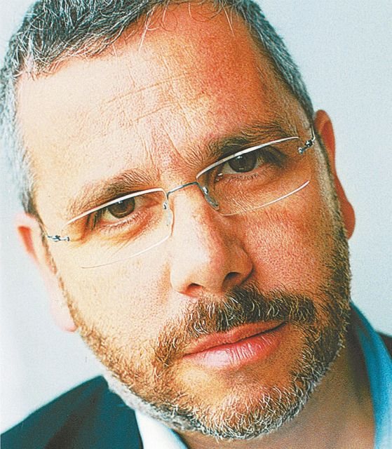 Ο Δ.Μητρόπουλος αναλαμβάνει τα “Νέα”