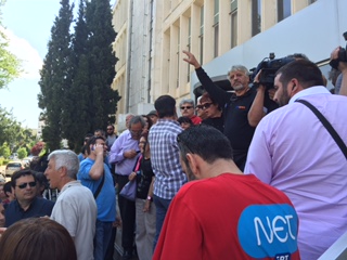 ΕΡΤ-Live  ενημέρωση: Ενός λεπτού σιγή για τους νεκρούς
