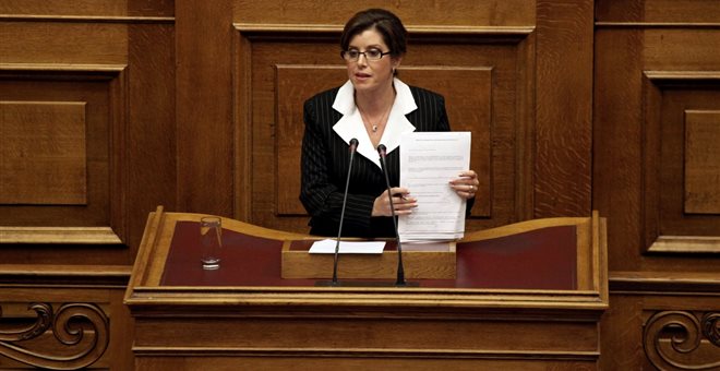 Επικρίνει Παππά, η Ασημακοπούλου για τη διάταξη Ρουσόπουλο περί “υπουργού-καναλάρχη”!