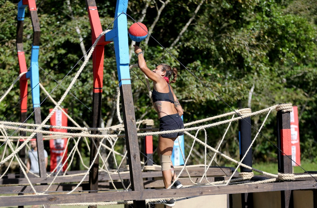 Συνεχίζει να σαρώνει το “Survivor”