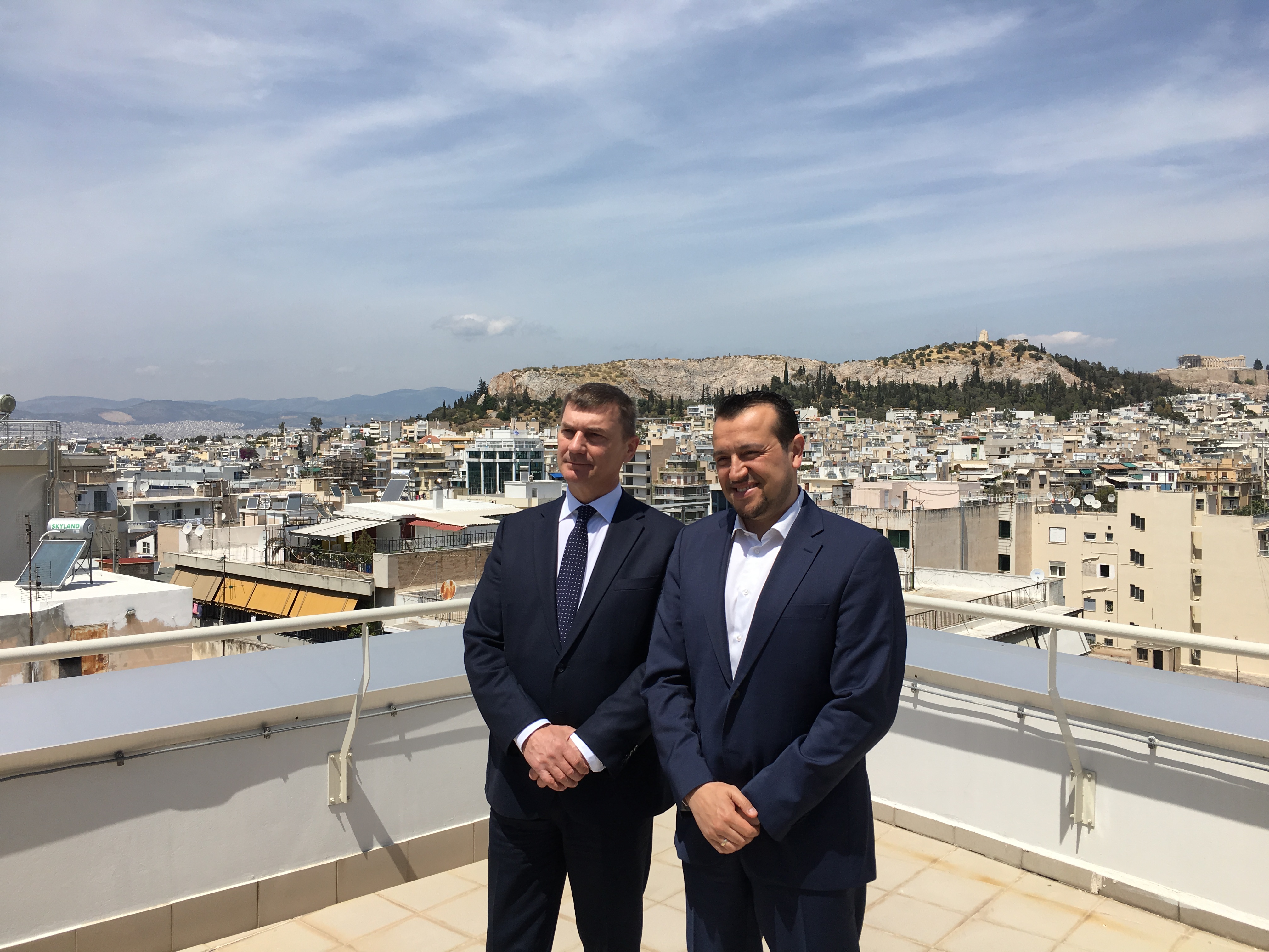 Συνάντηση με τον ευρωπαίο επίτροπο αρμόδιο για θέματα Ενιαίας Ψηφιακής Αγοράς,