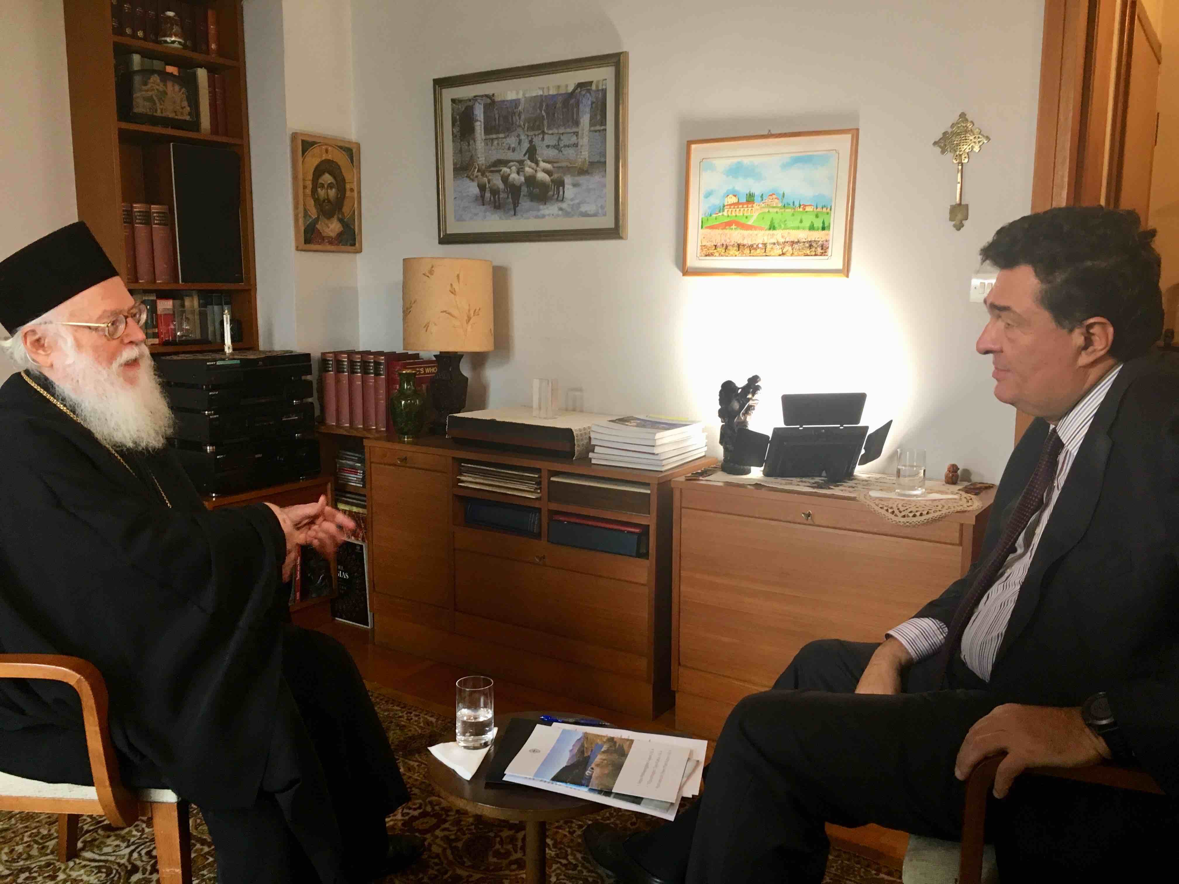  Ο Αρχιεπίσκοπος Αλβανίας Αναστάσιος αποκλειστικά στις “Ιστορίες”