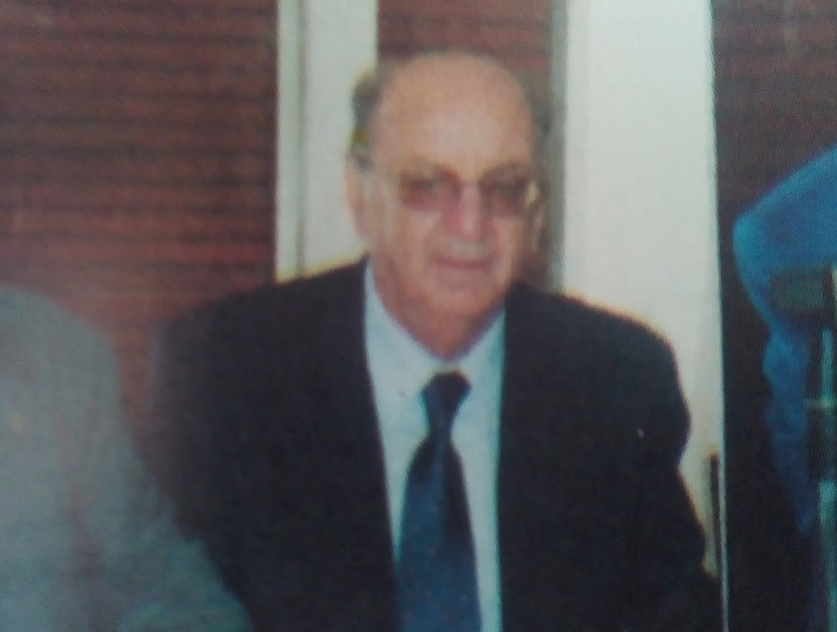 Απεβίωσε ο δημοσιογράφος και εκδότης Ν. Διαμαντόπουλος