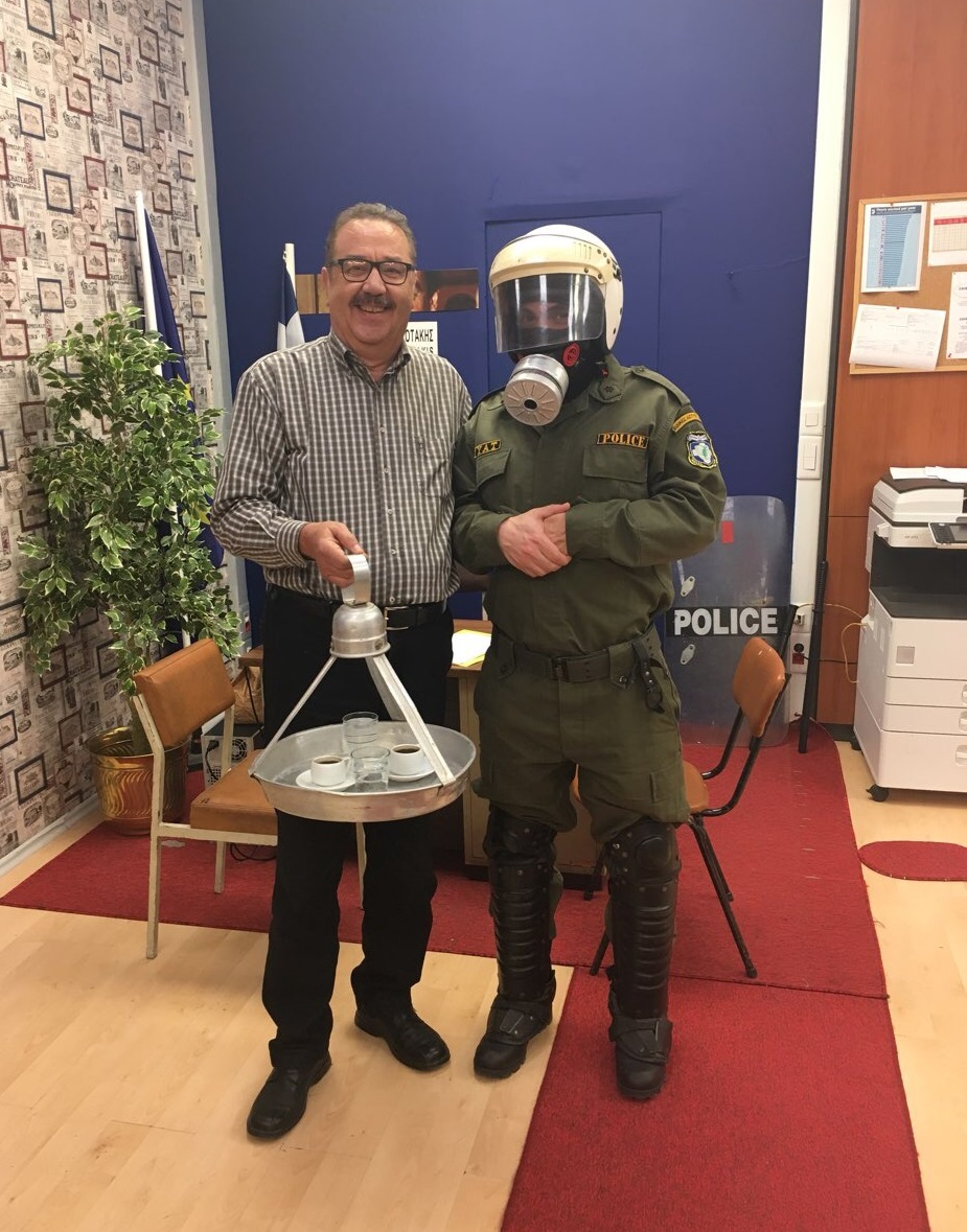 «Ελληνοφρένεια» με το μάγο Καλαζάρ