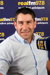 Ο Α. Παυλόπουλος στο κεντρικό μαγκαζίνο του Real FM