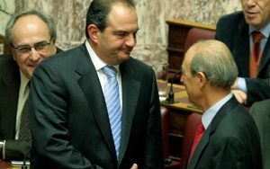 19/05/1999 – Κ. Σημίτης: «Οι κόποι και οι θυσίες του λαού πιάνουν τόπο. θα μπούμε στο ευρώ με το σπαθί μας.»