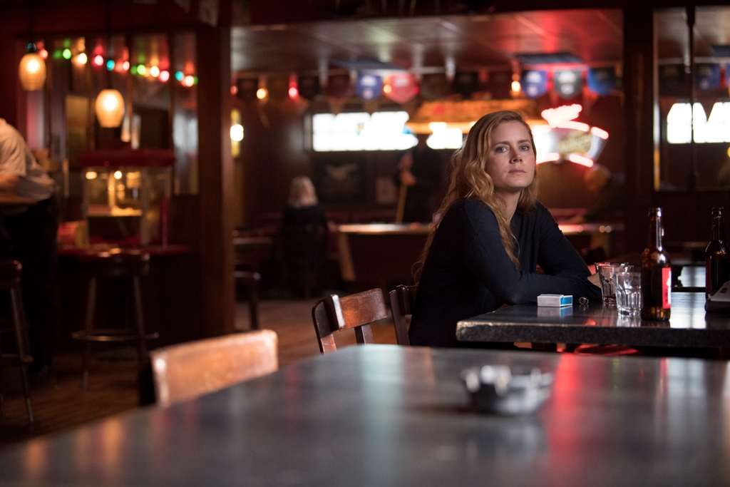 «Sharp Objects»: Η νέα σειρά της ΗΒΟ, με την Amy Adams, έρχεται αποκλειστικά στη Nova και ταυτόχρονα με την Αμερική