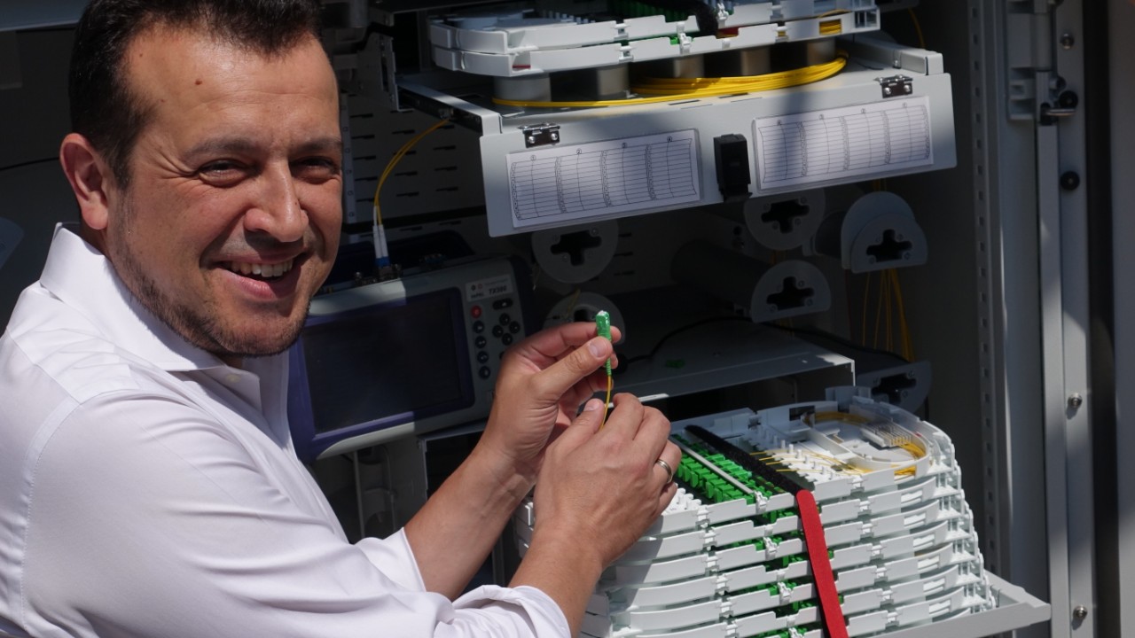 Συζητήσεις για το ultra fast broadband