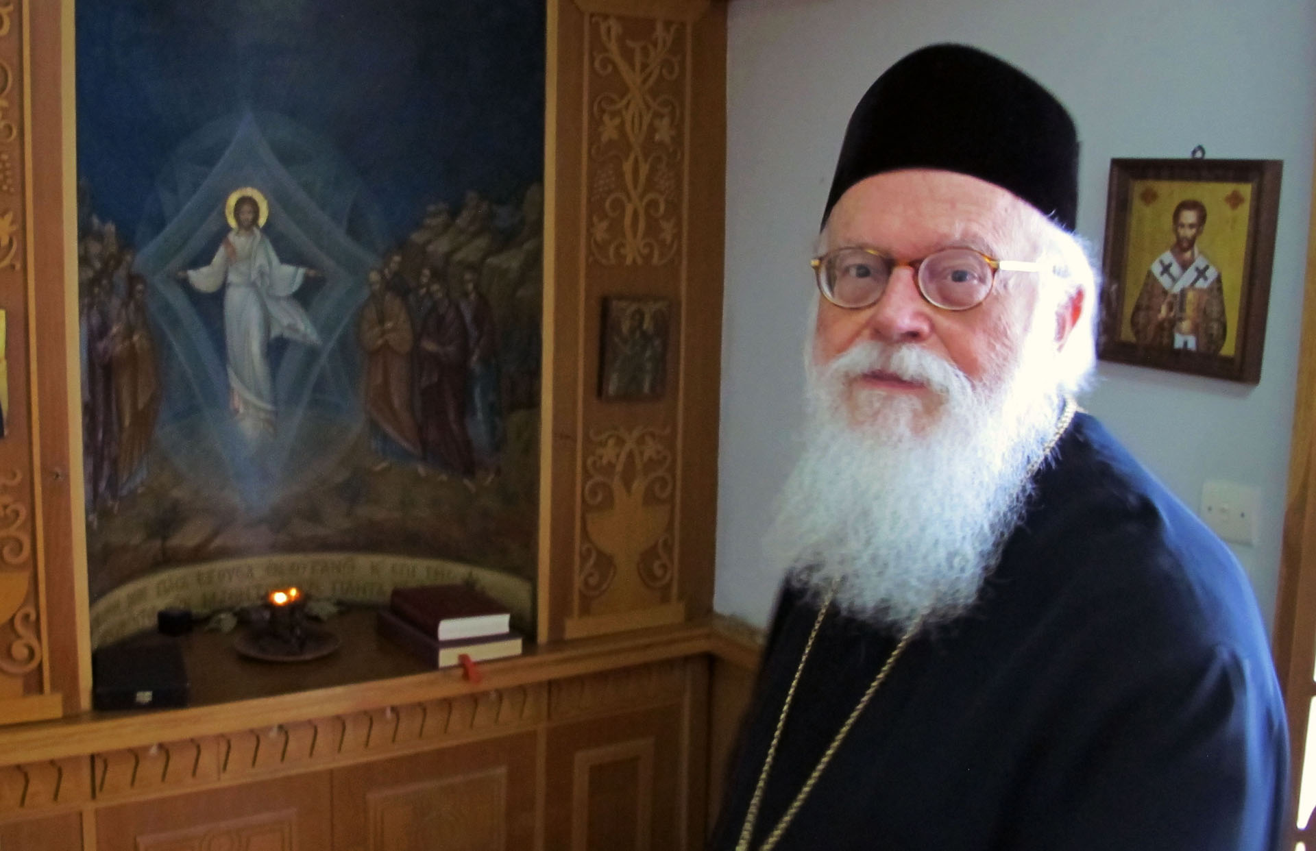 Ο Αρχιεπίσκοπος Τιράνων, Δυρραχίου και Πάσης Αλβανίας κ. Αναστάσιος  στην έκτακτη εκπομπή της ΕΡΤ1