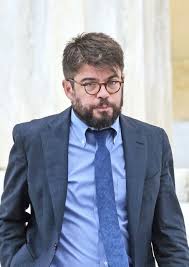 Καταργείται το αυτόφωρο για τους δημοσιογράφους