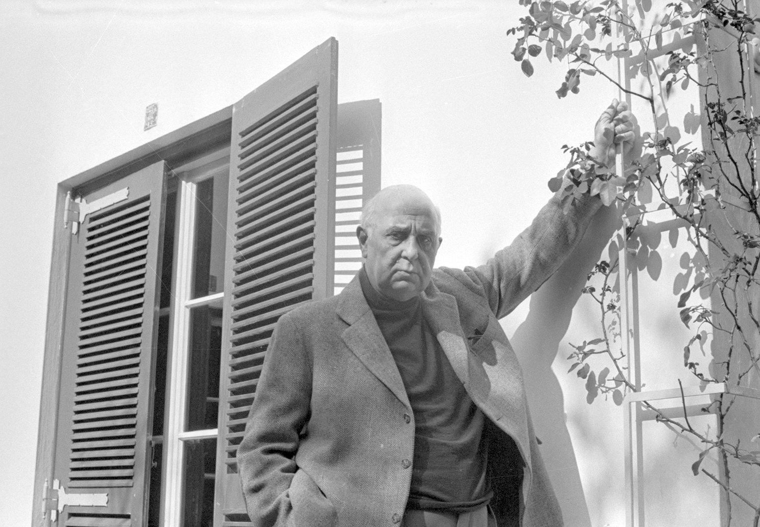Αφιέρωμα του Αρχείου της ΕΡΤ στον Γιώργο Σεφέρη