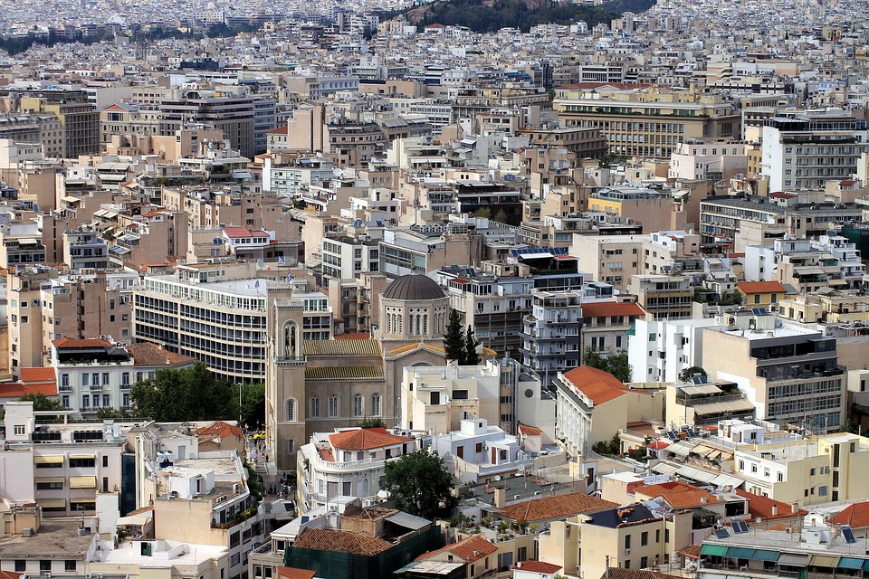 Τα ακίνητα οι “χρυσές” βίζες οι φόροι και η αγορά «Επί του Πιεστηρίου» – LIVE streaming