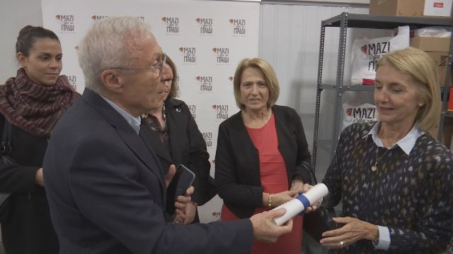 To “‘Όλοι μαζί μπορούμε” αρωγός στην “Ένωση μαζί για το παιδί”