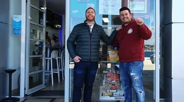 Στο Αργοστόλι το δελτίο ΤΖΟΚΕΡ των 6 εκατομμυρίων ευρώ – Τι λέει ο Κεφαλλονίτης ιδιοκτήτης του τυχερού πρακτορείου ΟΠΑΠ