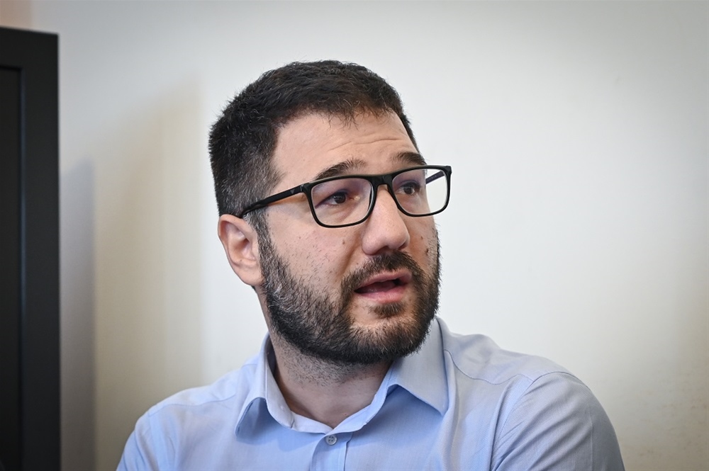 Καταγγέλει το γενικό διευθυντή του ΑΠΕ ο ΣΥΡΙΖΑ, στηρίζει Αντωνιάδου η παράταξή του!