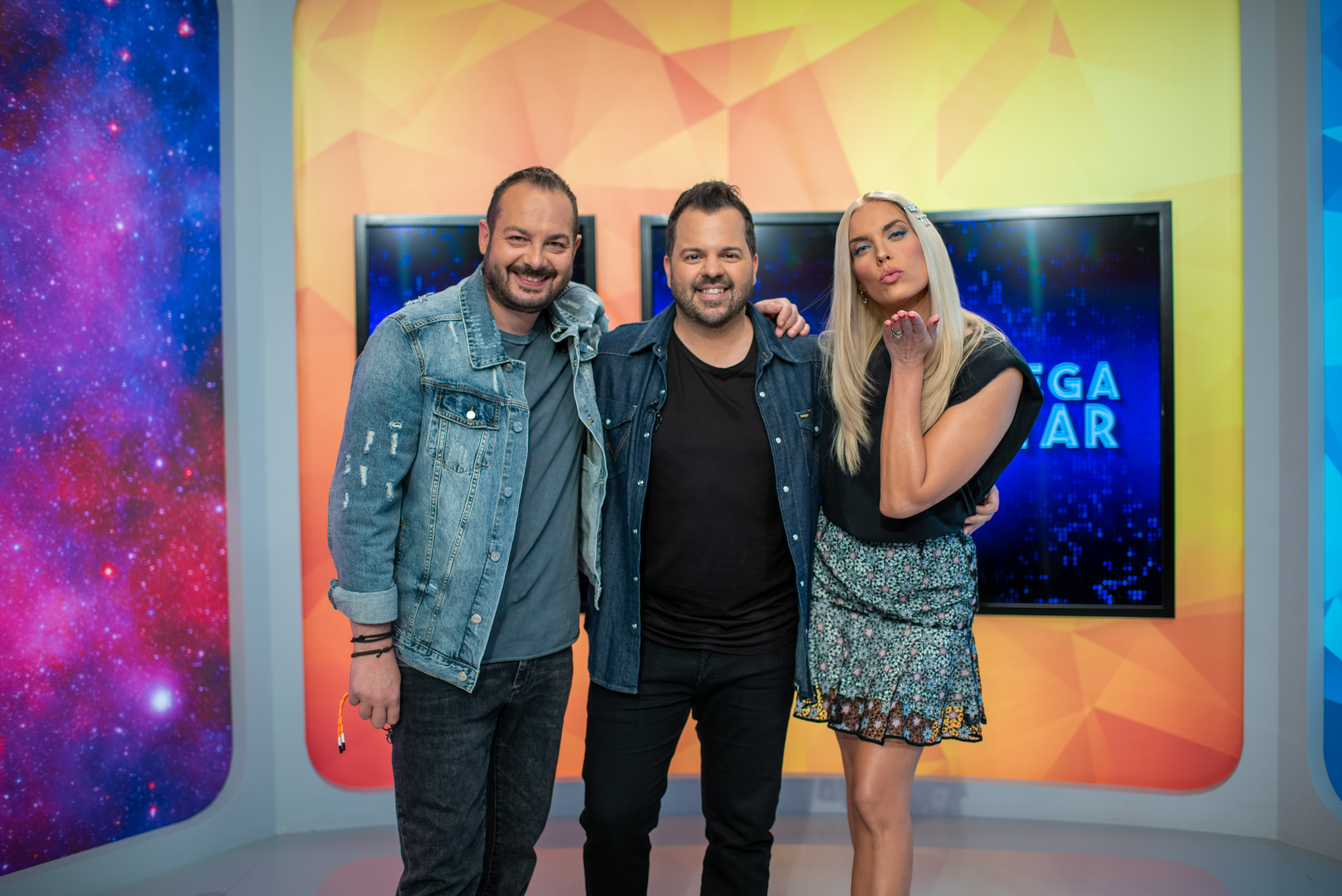 Σε νέα ώρα το “Mega Star”