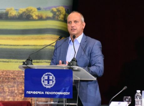 ΑΙΧΜΕΣ: Καλύτερος ο Γ. Οικονόμου από τον Κ. Πιερρακάκη στα media