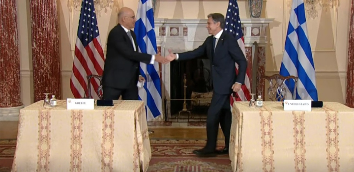 Τι θα διαβάσετε την Κυριακή στο “Π”: Δίνουμε πολλά, παίρνουμε λίγα