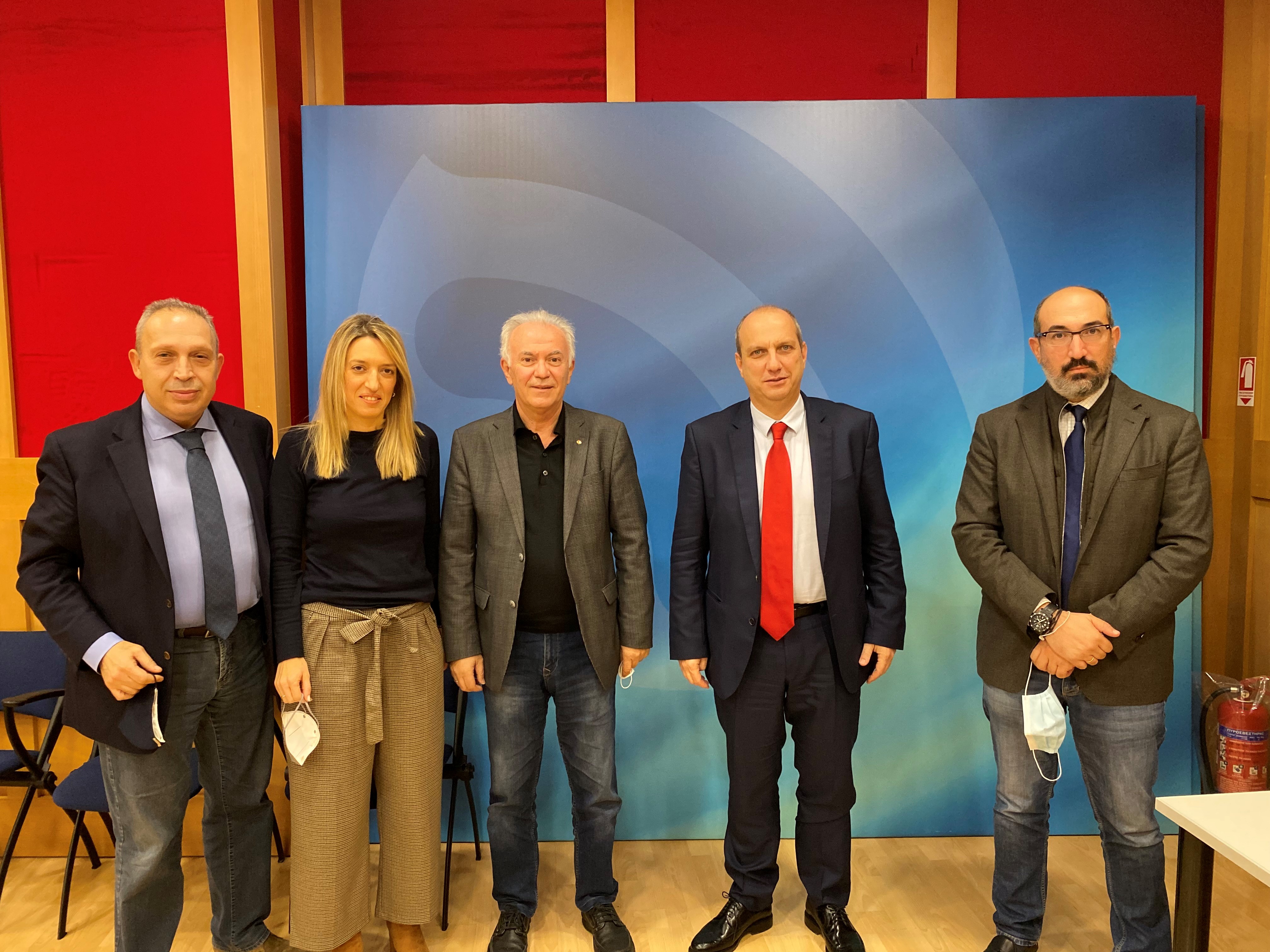 Γ.Οικονόμου: Ομάδα Εργασίας για τη σύσταση ενός νέου Μητρώου Τύπου
