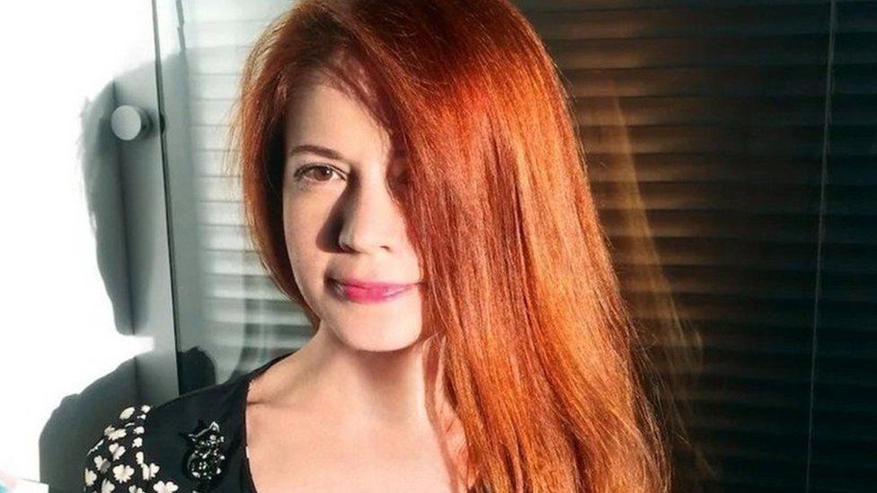 Νεκρή από πυρά στο Κίεβο η Ρωσίδα δημοσιογράφος Oksana Baulina