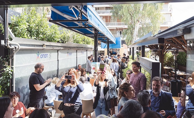 Διασκέδαση στο κόκκινο στο ΣΚΡΑΤΣ event σε κατάστημα ΟΠΑΠ της Γλυφάδας