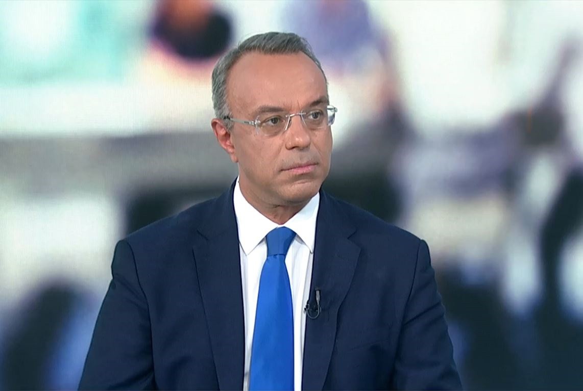 “Βόμβα” Σταϊκούρα- Πιερρακάκη κατά Cosmote TV και Nova