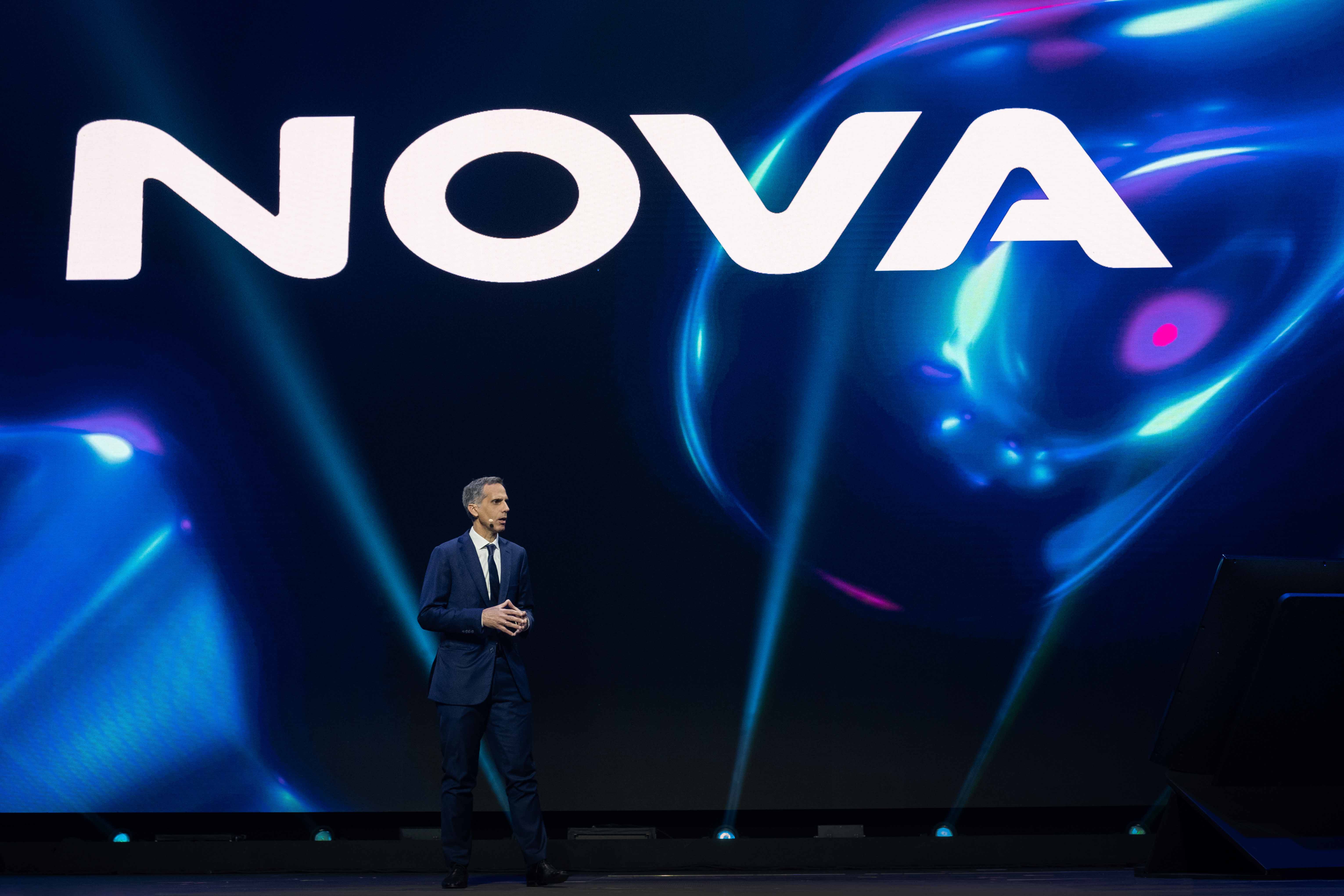 Η Nova παρουσιάζει νέες προσφορές κινητής, internet & ψυχαγωγίας