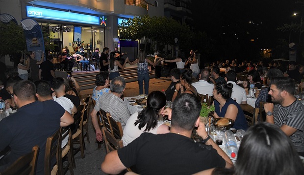 Κρητικό FREEWIN γλέντι στα Ανώγεια