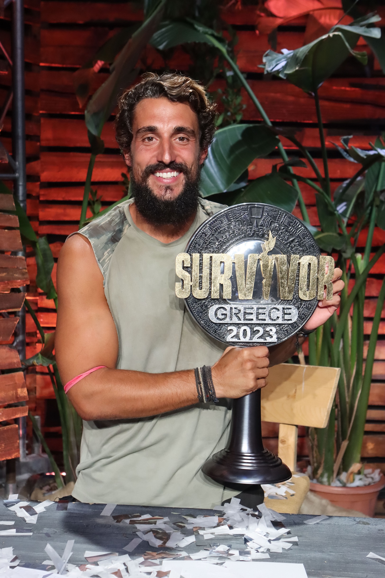 Σάκης Κατσούλης, ο απόλυτος “Survivor”