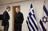 Δεδομένη και πρόθυμη και στην κρίση της Γάζας η κυβέρνηση, αγνοώντας τα εθνικά συμφέροντα