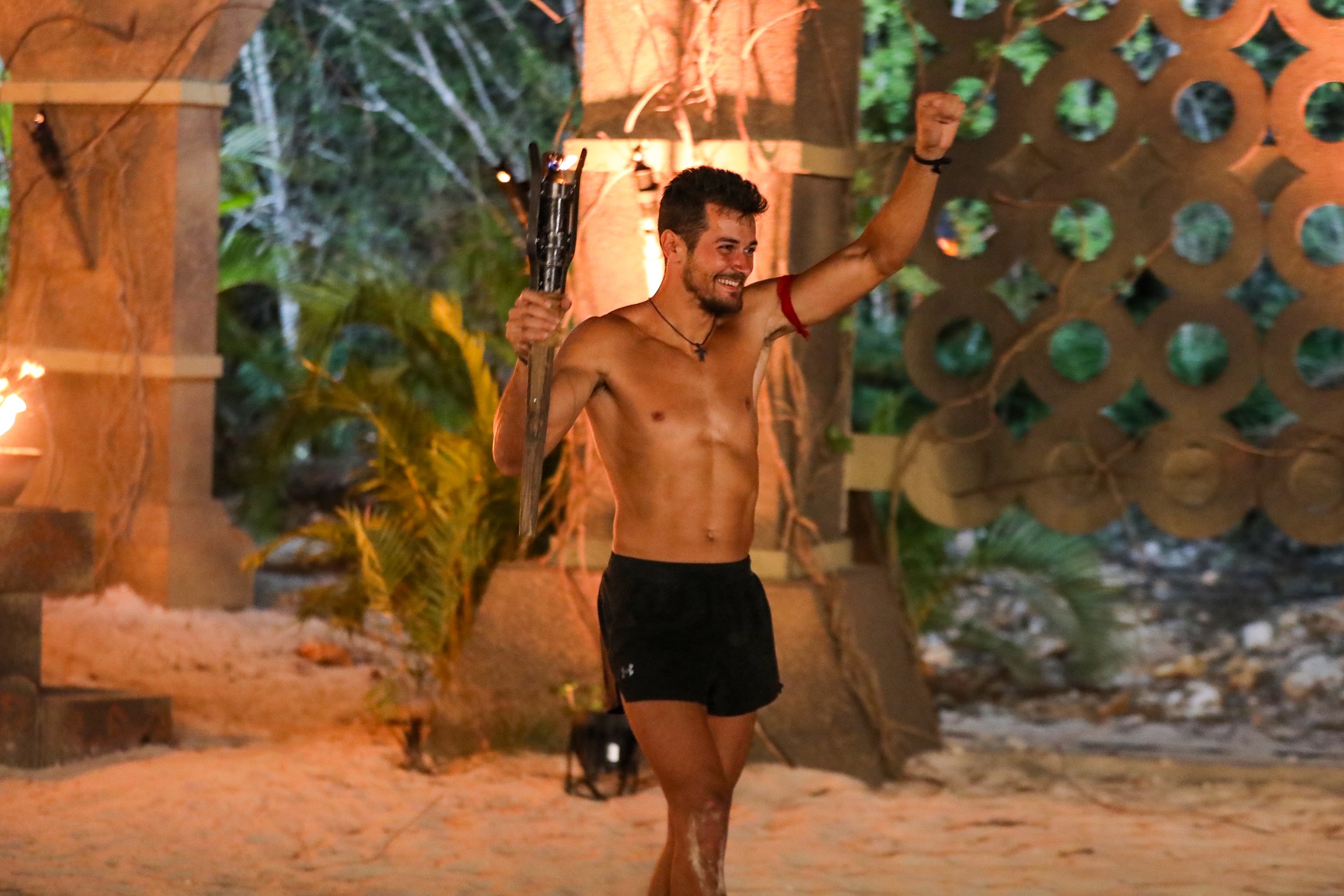 Αποχώρησε από το “Survivor”