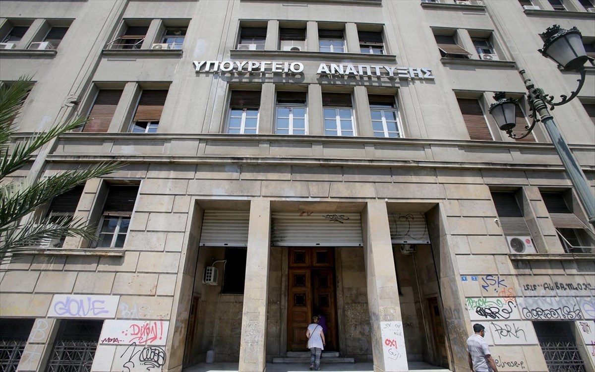 Πληρωμές από το υπ. Ανάπτυξης σε Naftemporiki TV, Blue Sky και Θεσσαλία TV