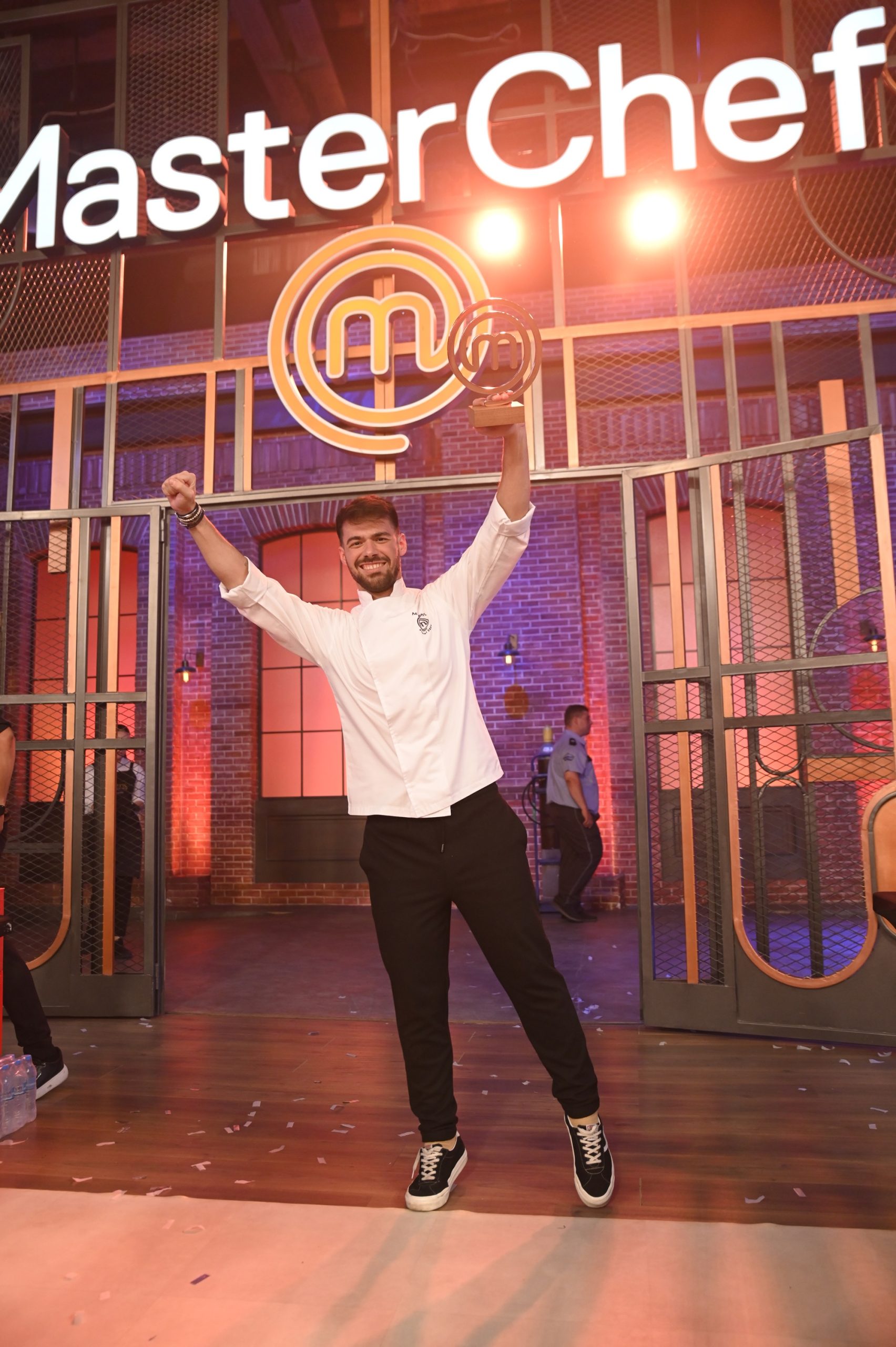 “MasterChef 2024”:  Ο Λευτέρης Ζαφειρόπουλος είναι ο μεγάλος νικητής!