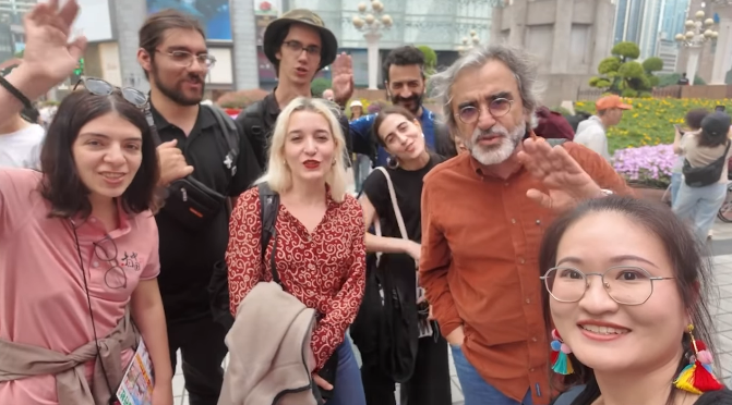 Δύο λεπτά για την Κίνα: μεταρρύθμιση, εκσυγχρονισμός και αμοιβαία μάθηση μεταξύ των πολιτισμών