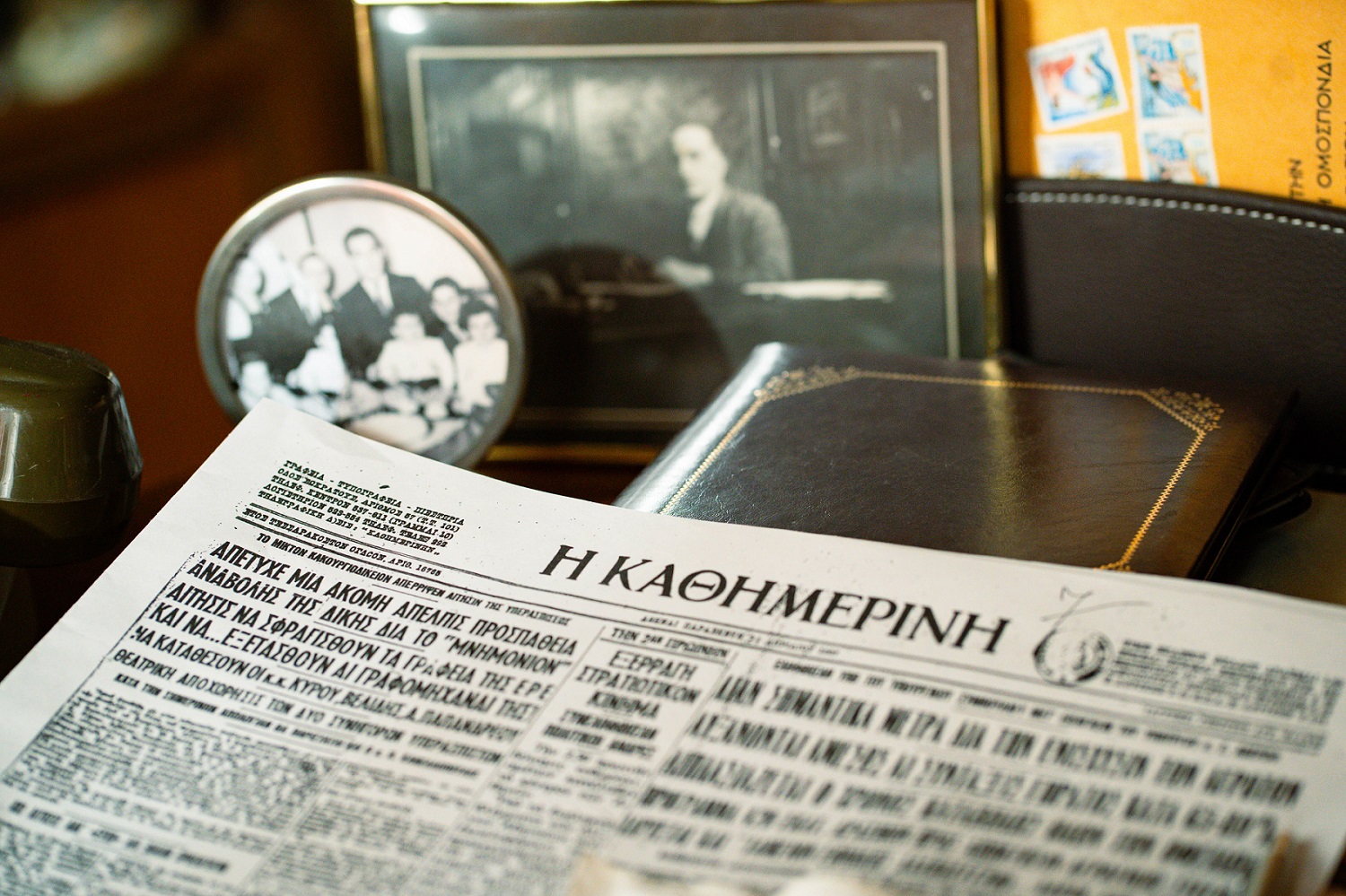«Σκοτεινή Δεκαετία 1964-1974»: Κοινό και κριτικοί επιβράβευσαν τη νέα σειρά ντοκιμαντέρ του ΣΚΑΪ