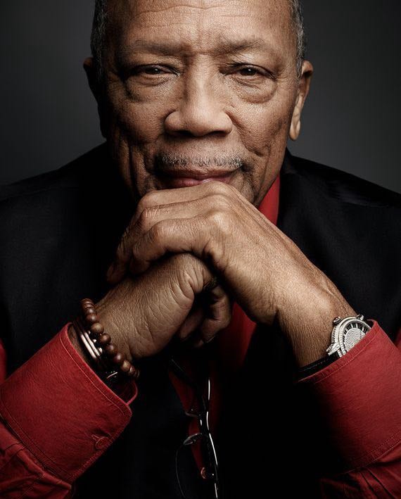 Το Kosmos 93.6 αποχαιρετά τον Quincy Jones με αφιερώματα και ειδικές εκπομπές