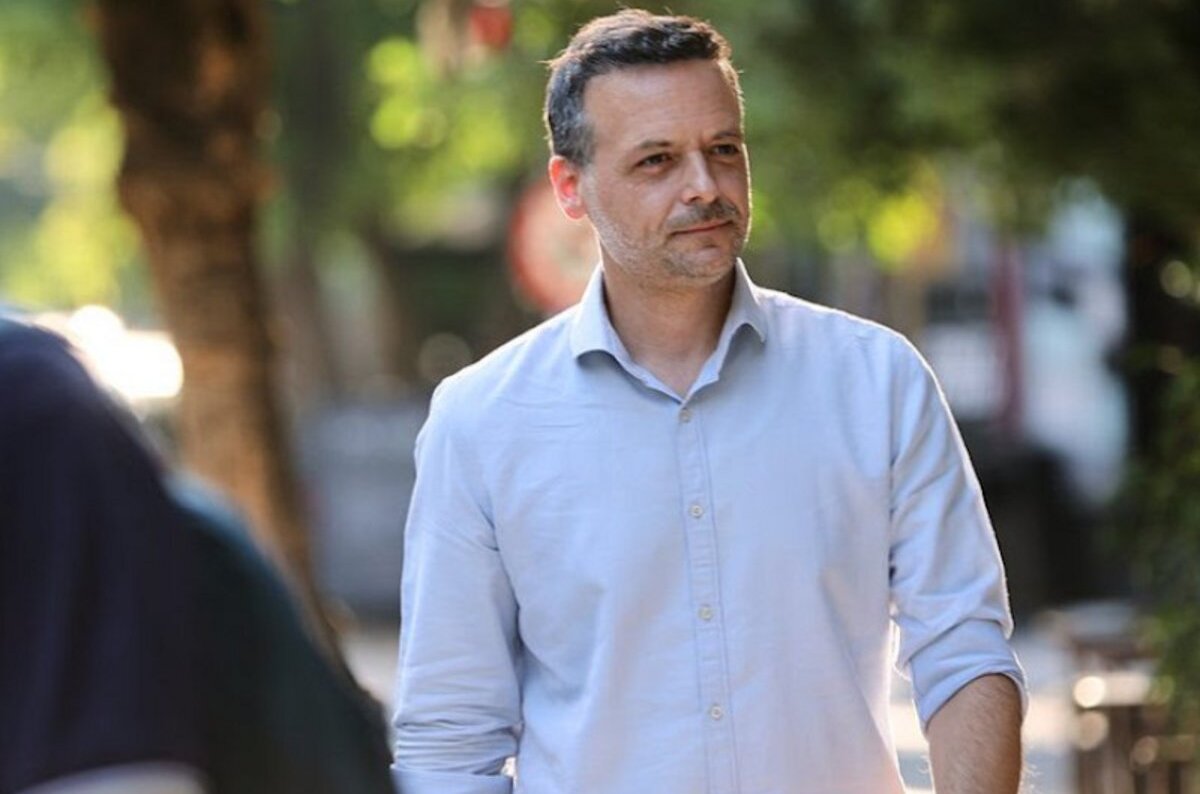 Ο Χάρης Δούκας  στο soundtrack της ζωής του στον Αθήνα 984