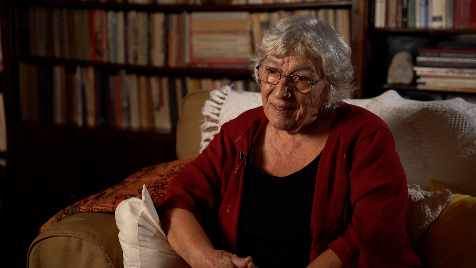 «Οι γυναίκες της Γυάρου» απόψε τα μεσάνυχτα στο ATTICA TV