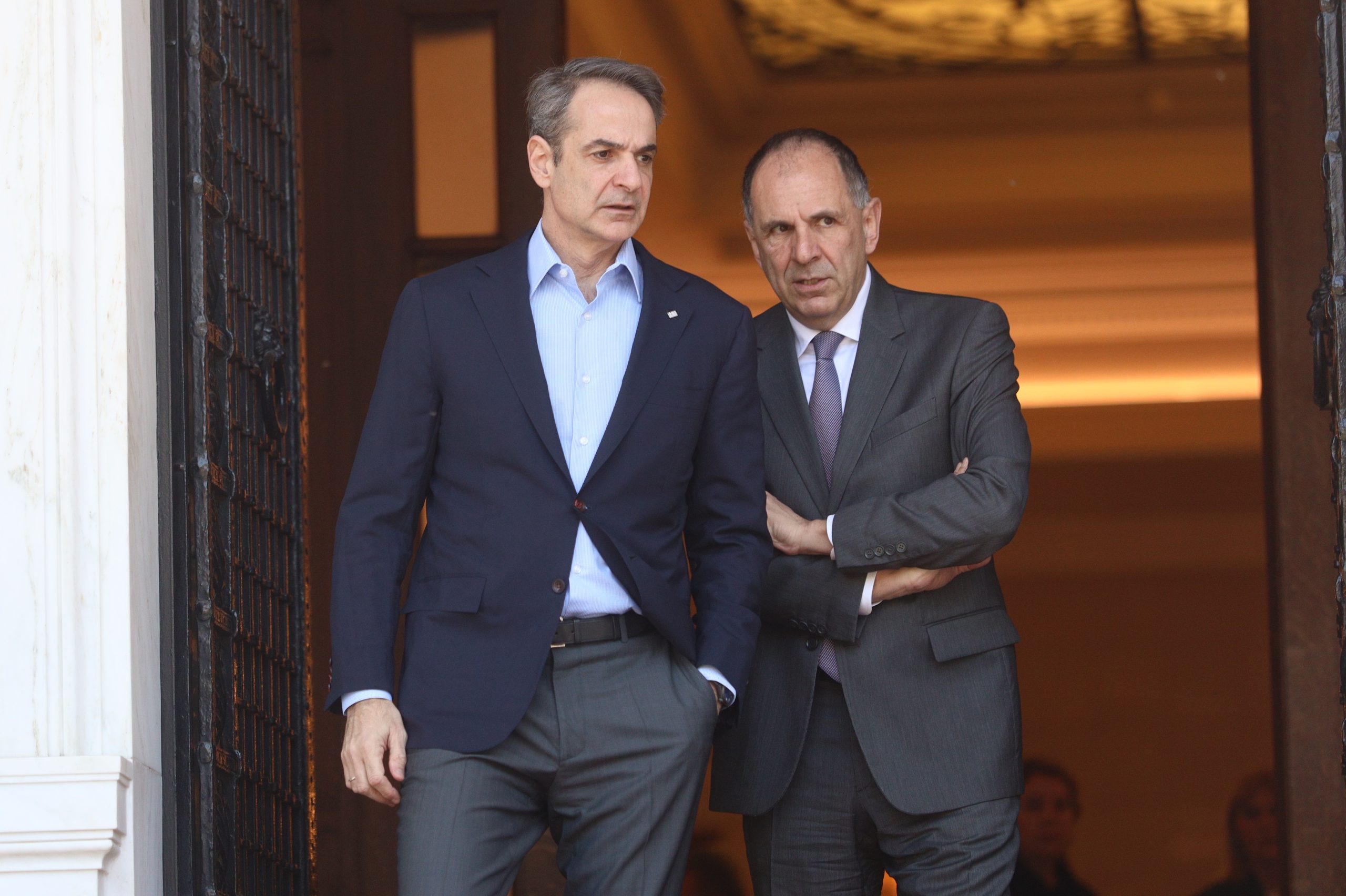 Διαβάστε στο «ΠΑΡΟΝ»: ΒΑΤΕΡΛΩ εθνικών διαστάσεων