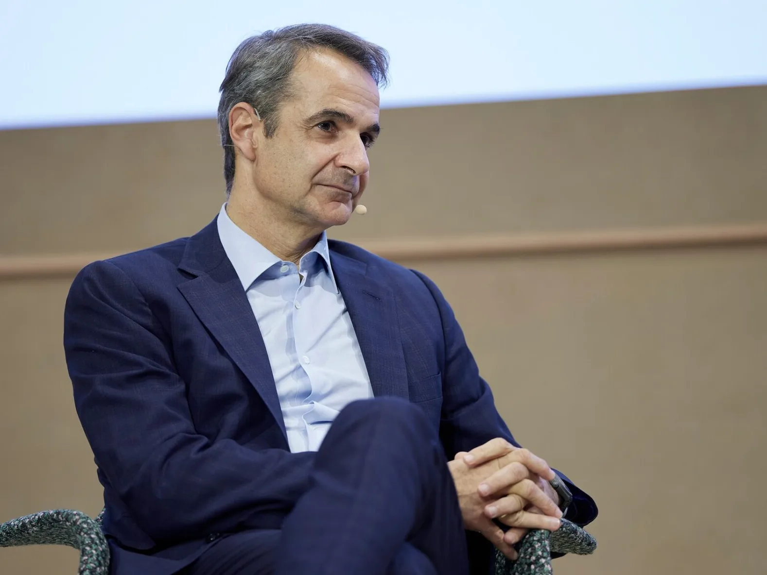 Διαβάστε στο «ΠΑΡΟΝ»: Εφιάλτης διαρκείας για την κυβέρνηση