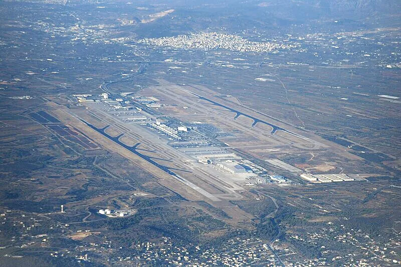 Ξανά στο τραπέζι οι άδειες εθνικής εμβέλειας για το ραδιόφωνο- Μείζον θέμα η ασφάλεια των πτήσεων