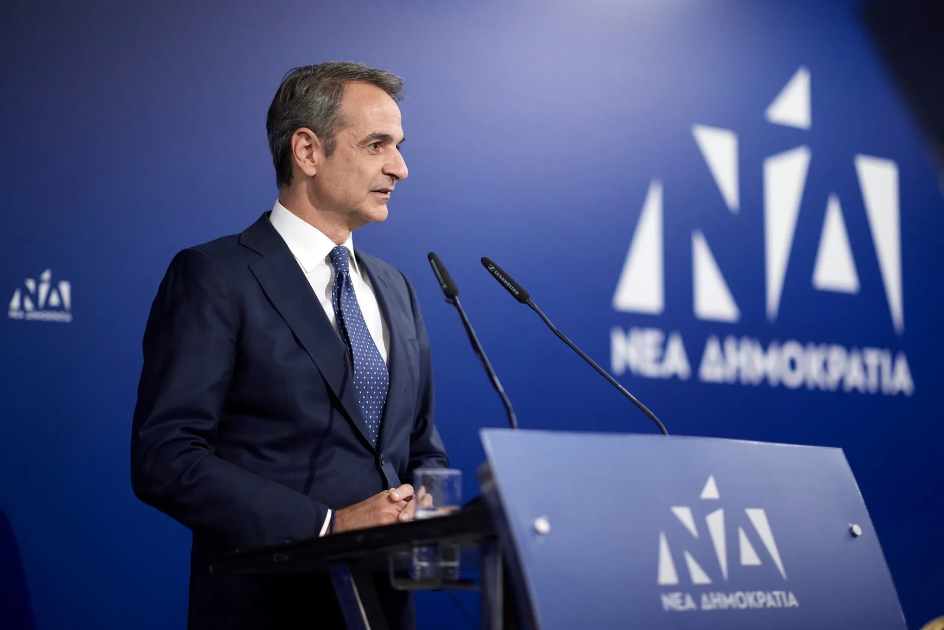 Διαβάστε στο «Π»: Σενάρια τρόμου εν μέσω σκανδάλων! Σε κατάσταση νευρικής κρίσης το Μαξίμου