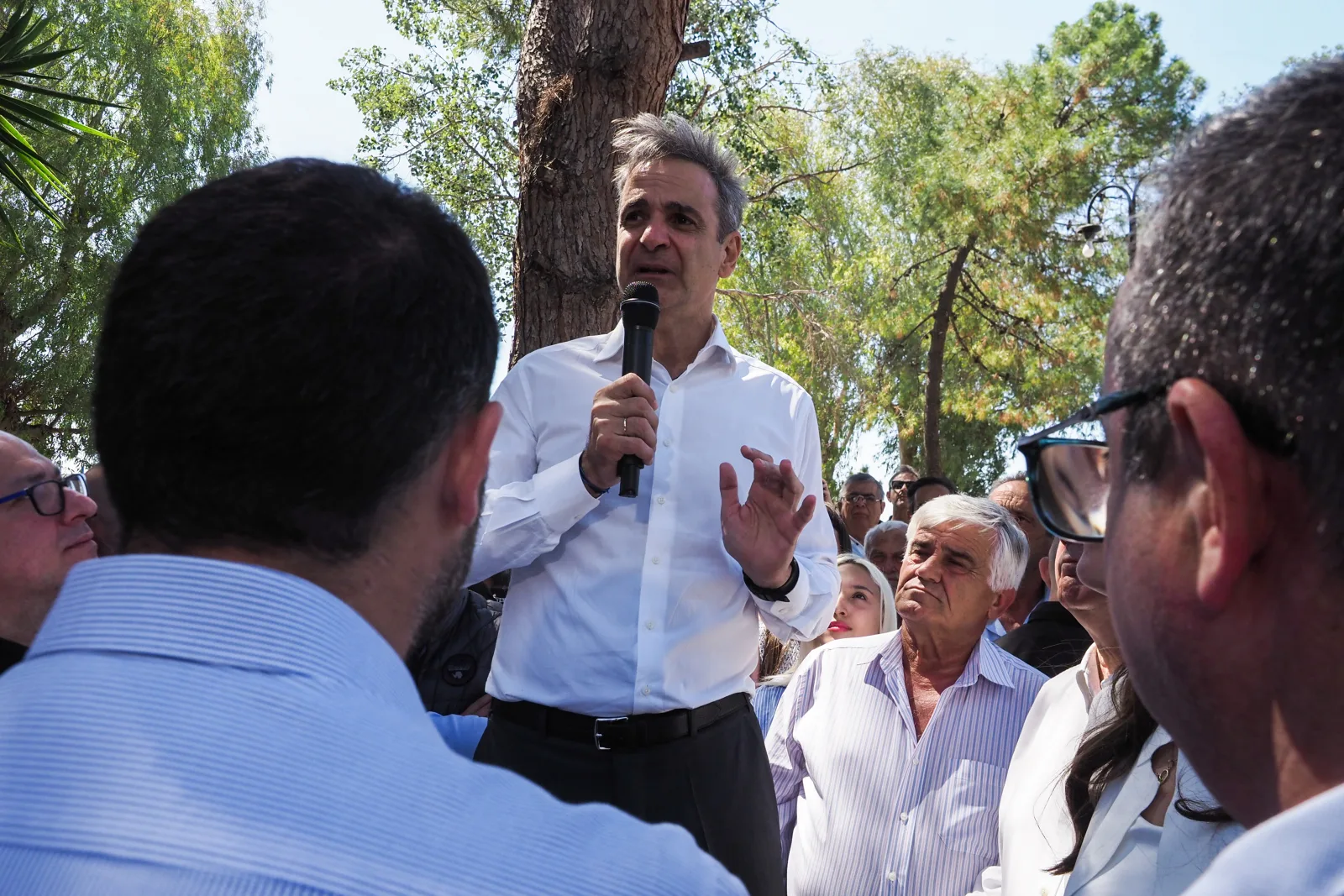 Οι κορυφαίες αναρτήσεις στα social media: Σαρώνει η επίσκεψη Μητσοτάκη στην Εύβοια