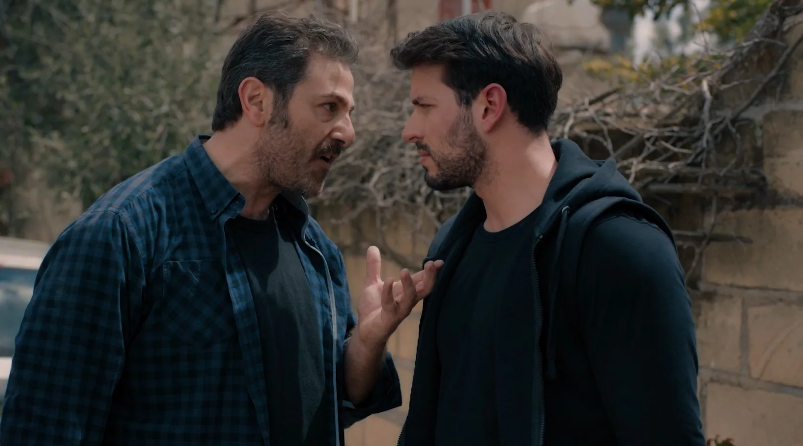 Είδαν τις «Μπλε Ώρες» τουλάχιστον για 1’ λεπτό, 1.701.626 τηλεθεατές